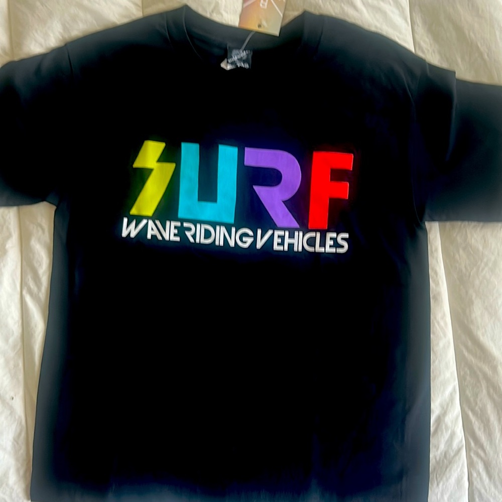 WRV surf t shirt size M